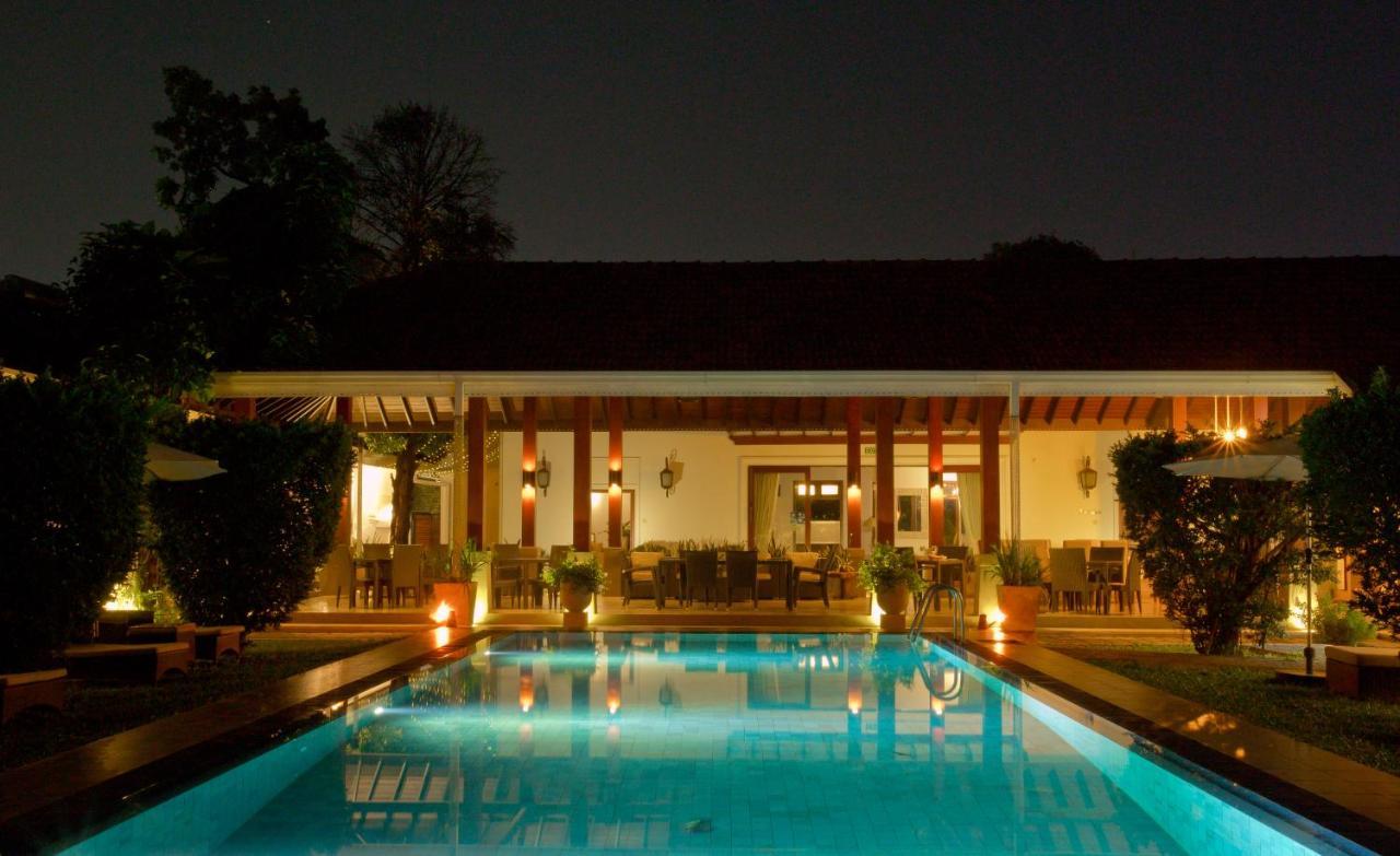 Hotel Swanee Grand Negombo Esterno foto