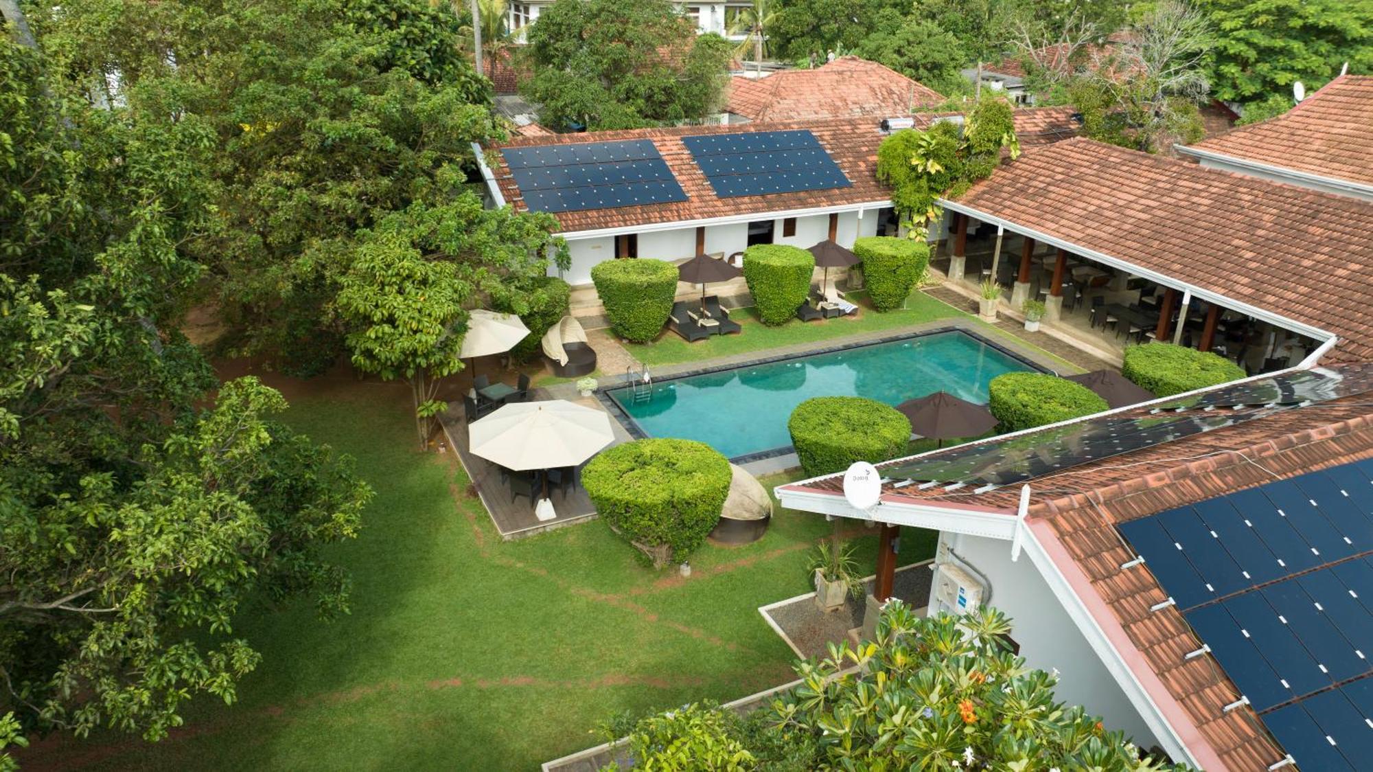 Hotel Swanee Grand Negombo Esterno foto