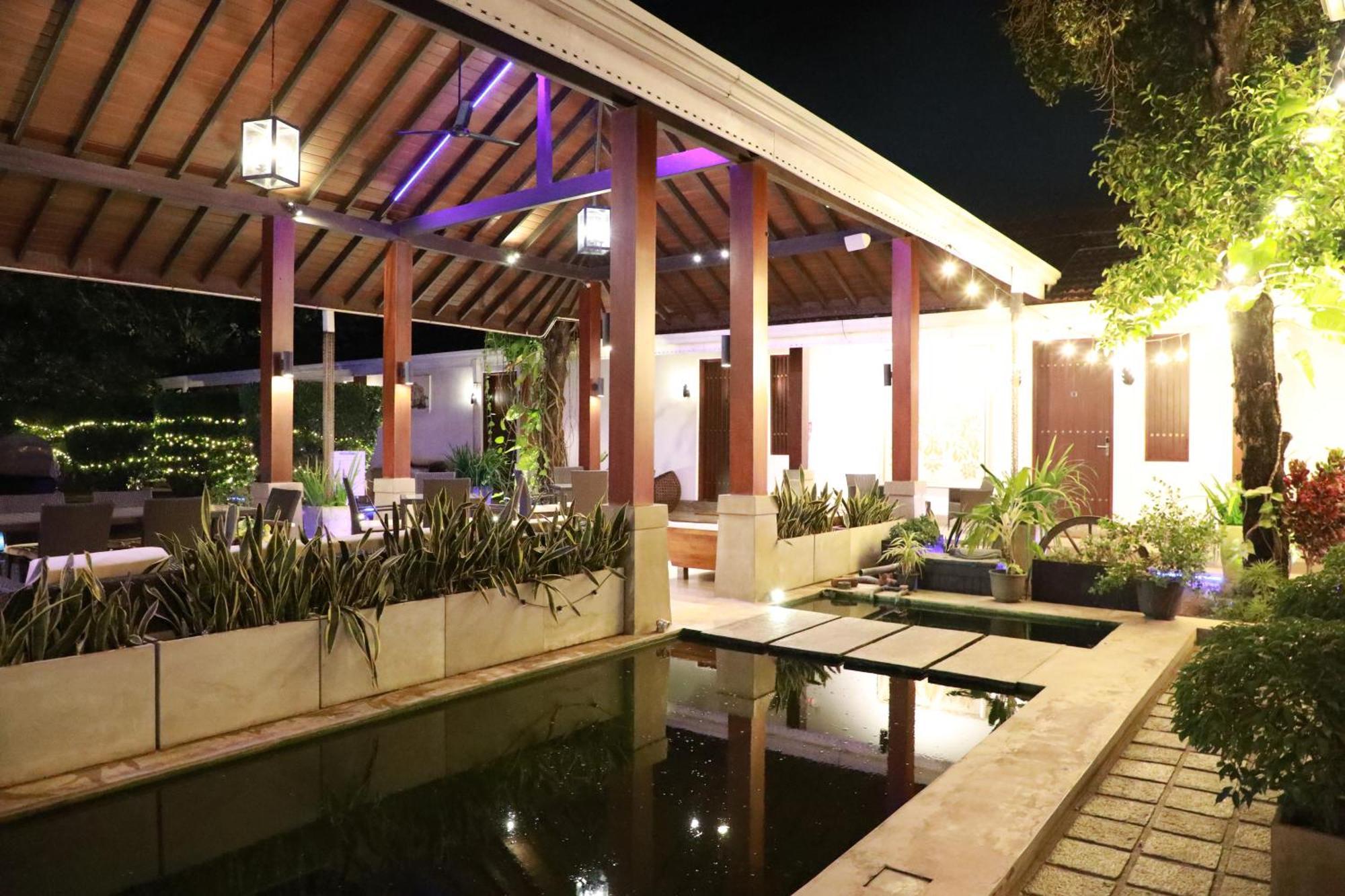 Hotel Swanee Grand Negombo Esterno foto