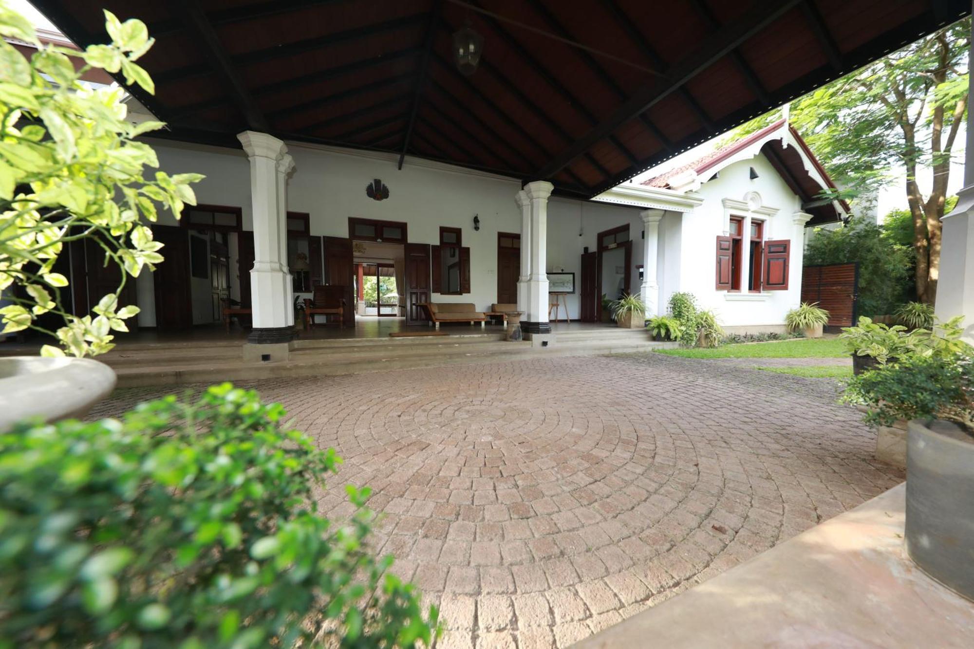 Hotel Swanee Grand Negombo Esterno foto